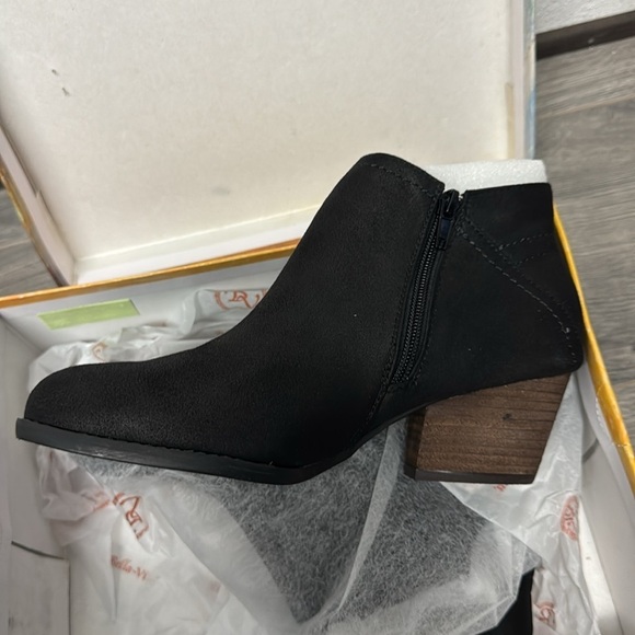 Bella Vita Bella Vita Bobbi Comfort Ankle Boots - Picture 5 of 5